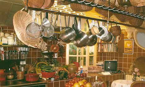 Bed and Breakfast Le Petit Manoir Des Bruyeres Villefargeau Екстер'єр фото